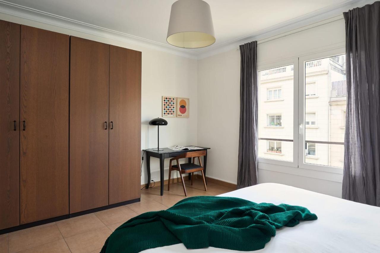 Apartamento Casa Cosi - Casanova 7 Barcelona Exterior foto